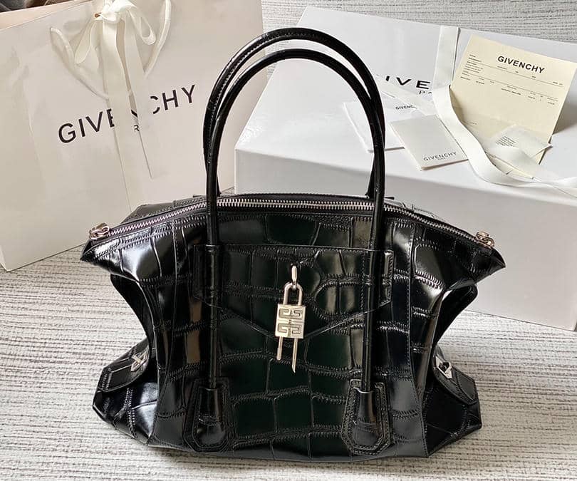 004ANTIGONA LOCK SOFT